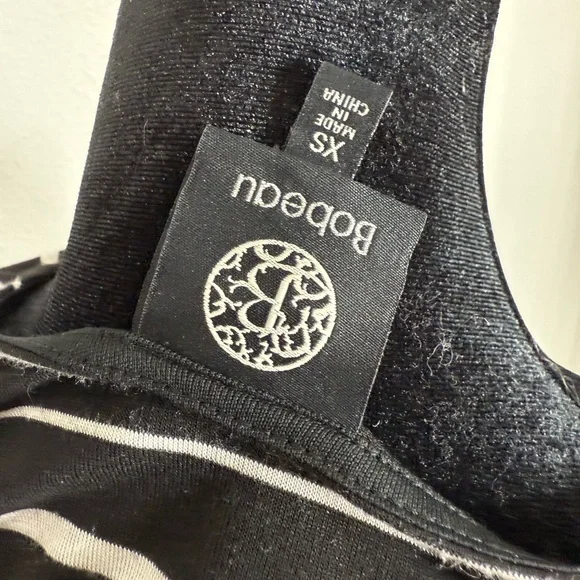 Bobeau Long Sleeve Dress in Classic Black - Picture 8 of 8